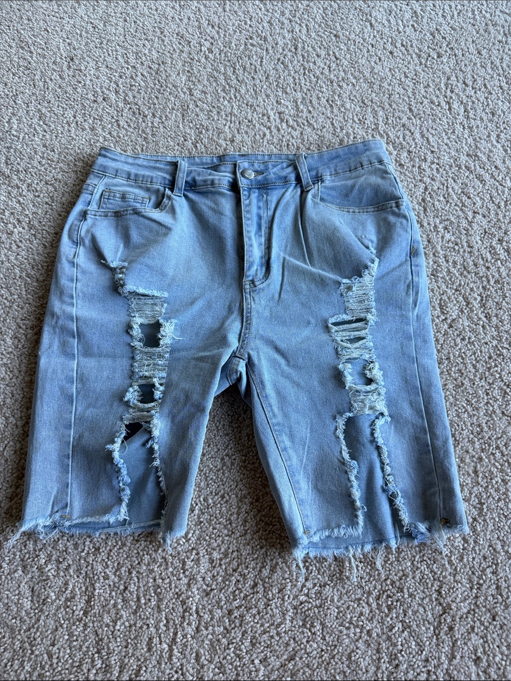 🚨Back-to-School Sale! All jeans/jean shorts $10 each or 2/$15—this weekend only🚨